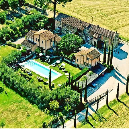 בית נופש Near Trasimeno With Pool
