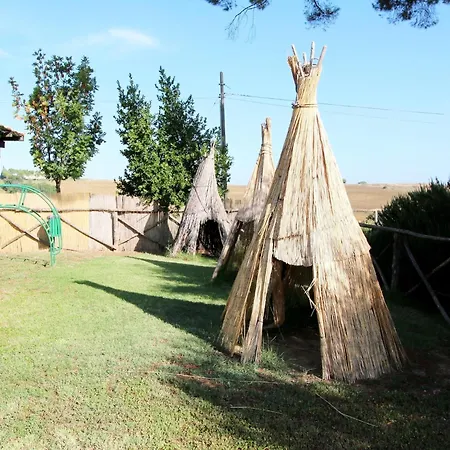 Near Trasimeno With Pool *